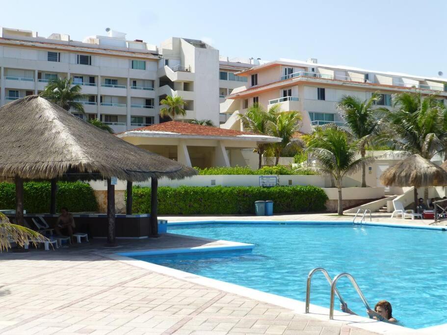 Great Price, Beautiful Beach And Pool, 1 Bedroom Cancun Ngoại thất bức ảnh